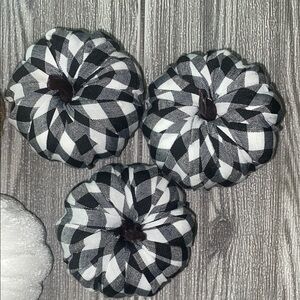 Mini Halloween Decorations